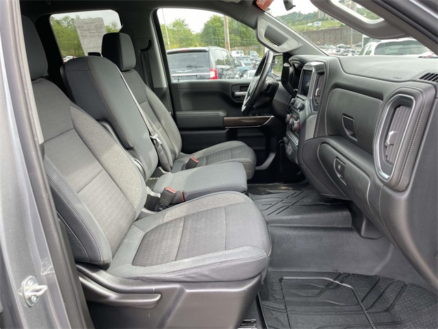 2019 Chevrolet Silverado LT photo 13