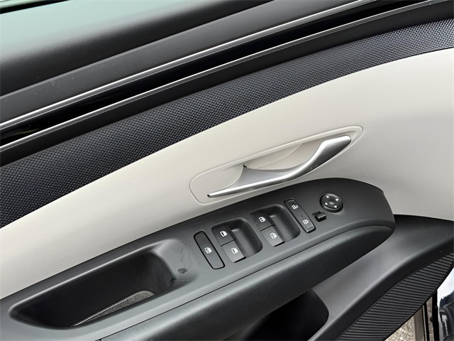 2022 Hyundai Tucson SEL photo 2