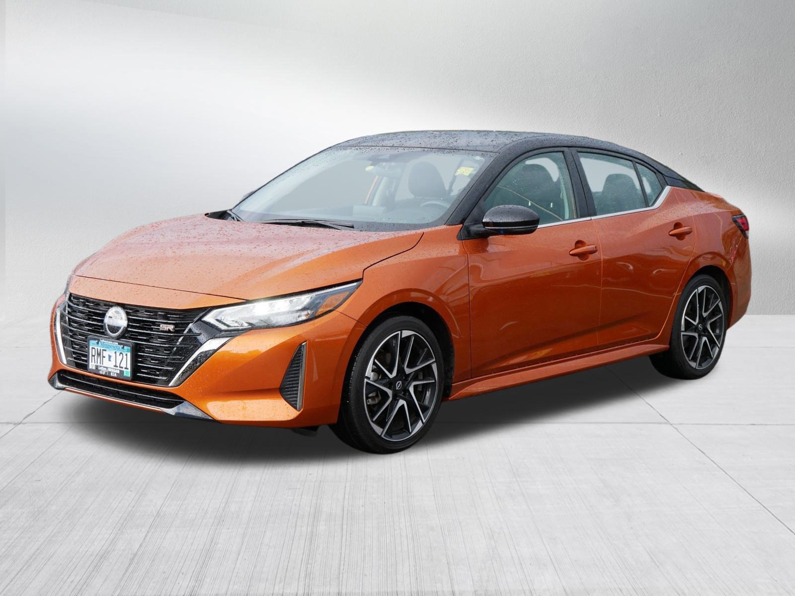 2024 Nissan Sentra SR photo 3