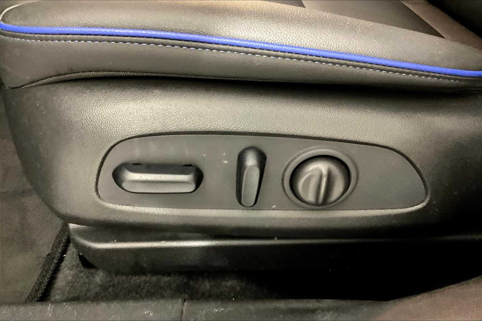 2024 Buick Envista ST photo 30