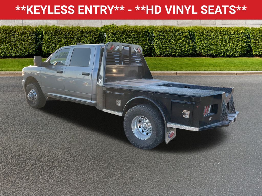 2024 Ram 3500 Tradesman photo 3