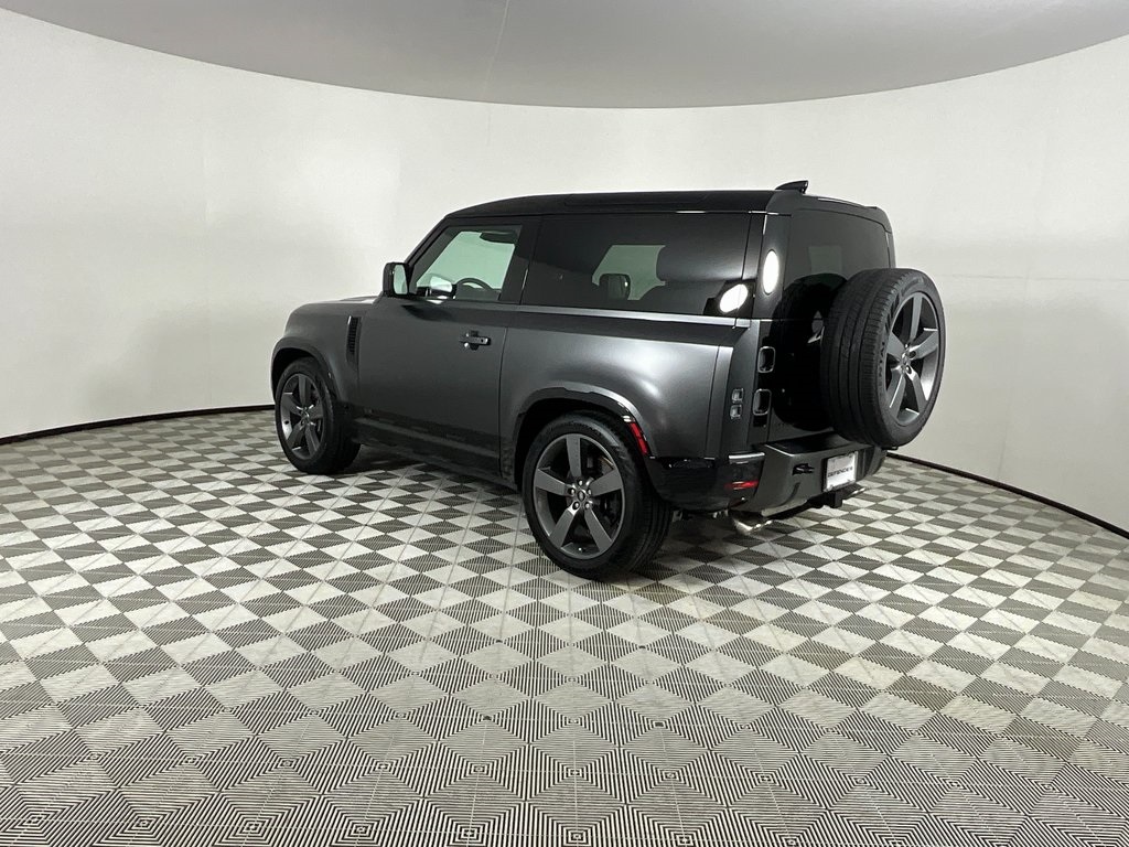 2024 Land Rover Defender 90 Carpathian Edition photo 3