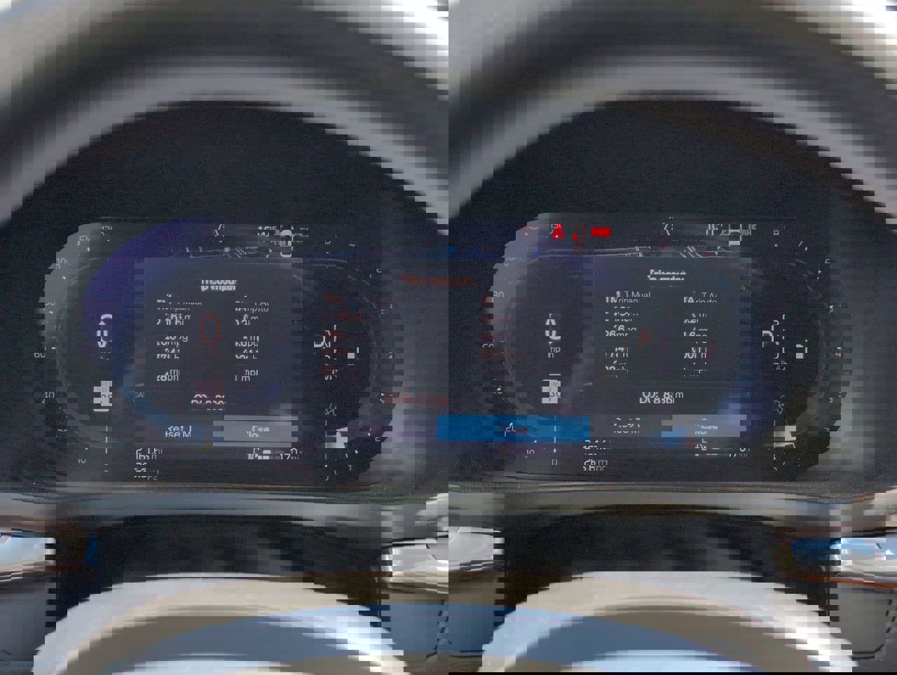 2025 Volvo S60 Core photo 19