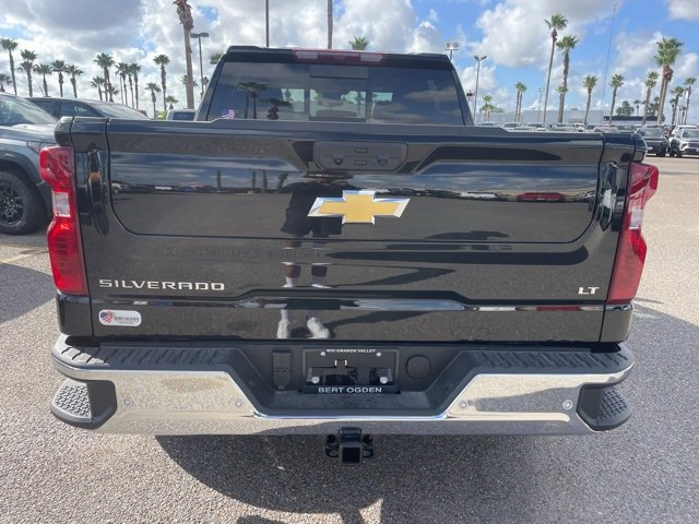2026 Chevrolet Silverado 1500 LT photo 3