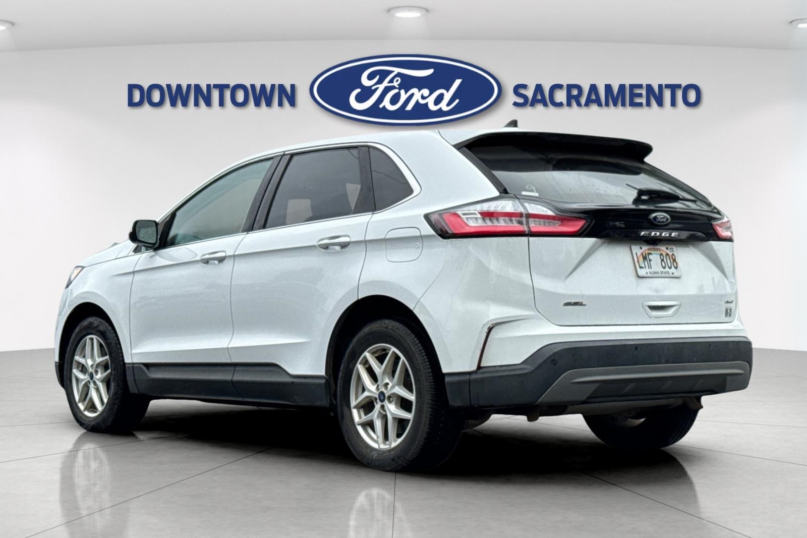 2022 Ford Edge SEL photo 6
