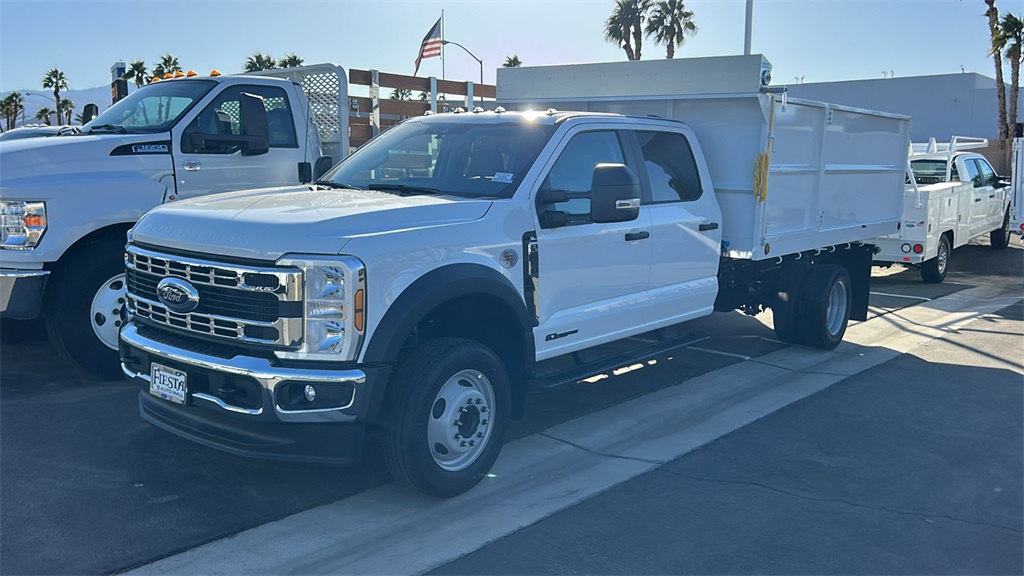 2024 Ford F-550 Super Duty Chassis Cab XL's photo