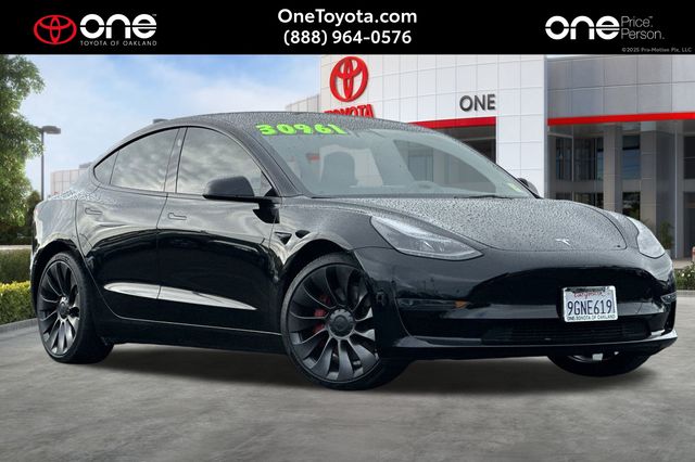 2023 Tesla Model 3 Performance's photo