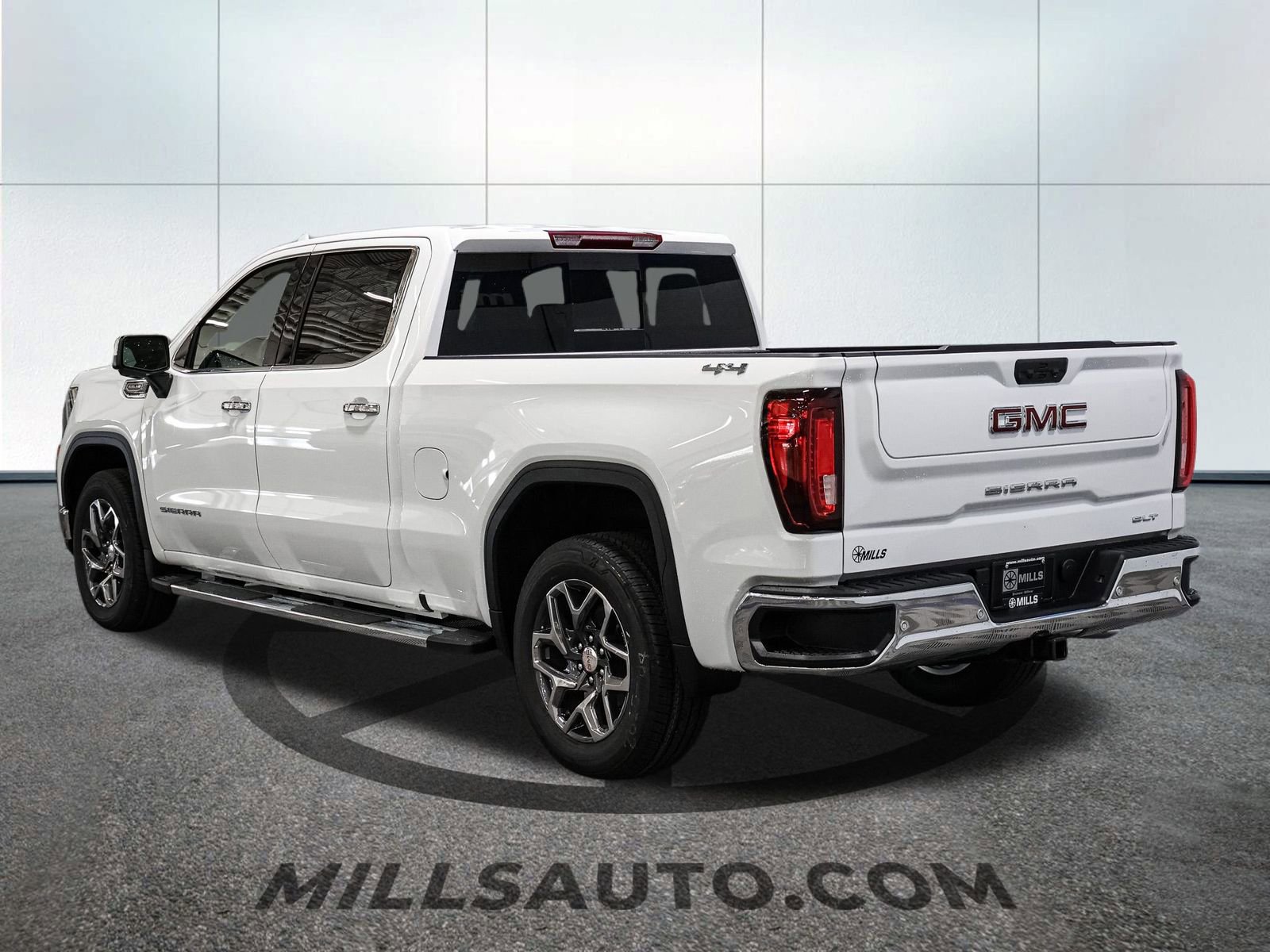 2026 Gmc Sierra 1500 SLT photo 4