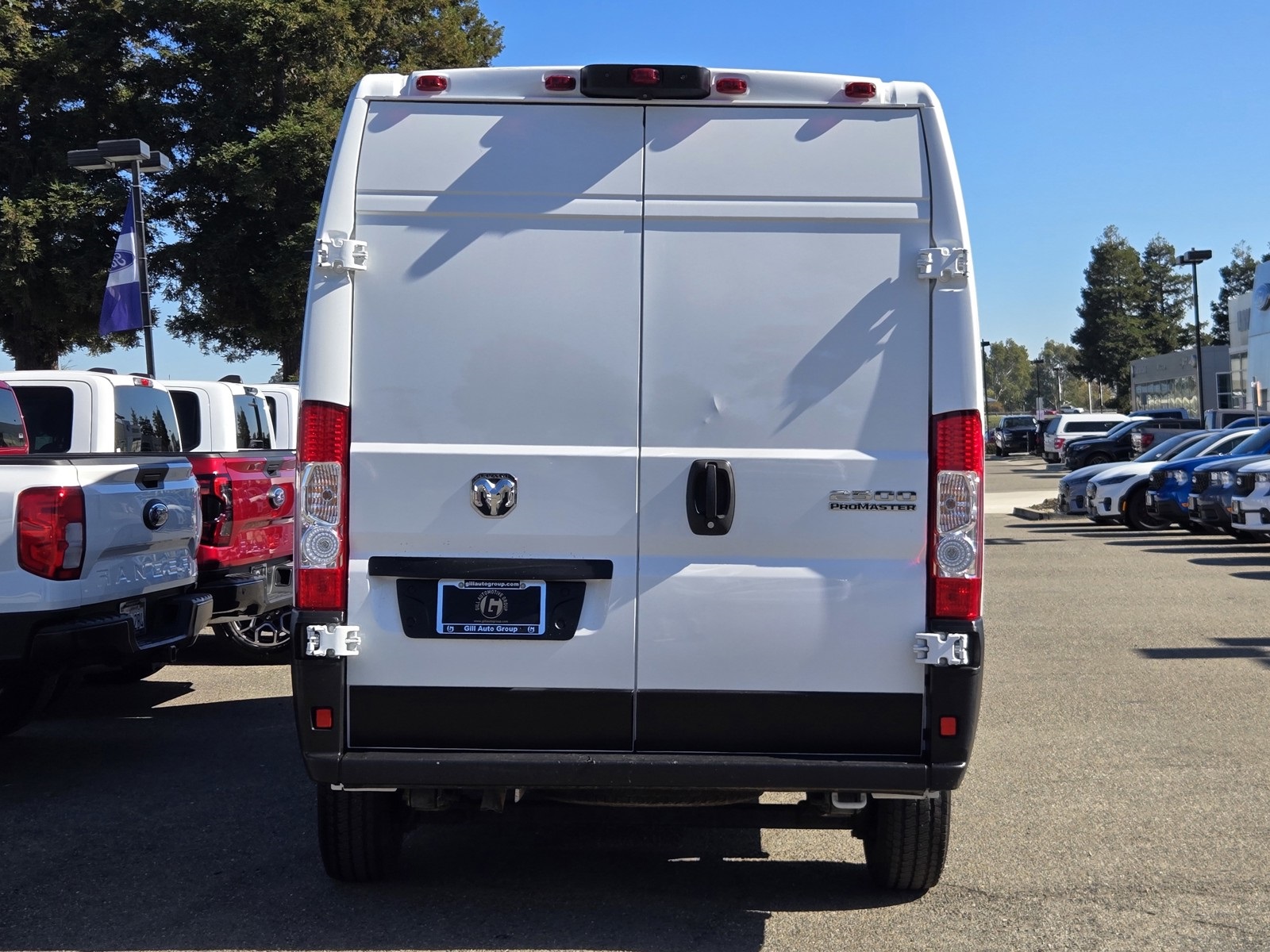 2023 Ram ProMaster 2500 Cargo Van photo 2