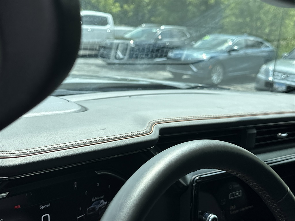 2024 GMC SIERRA - Image 10