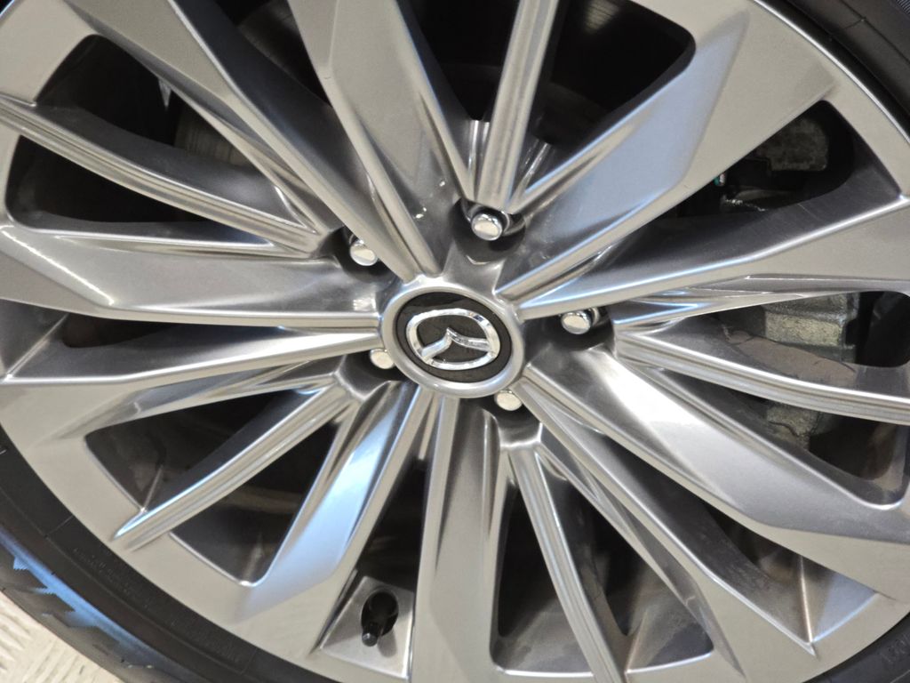 2024 Mazda CX-90 Preferred photo 8