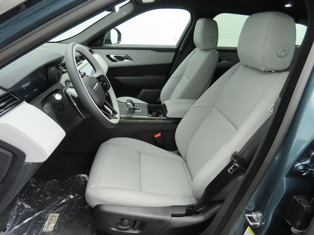 2026 Land Rover Range Rover Velar S photo 17