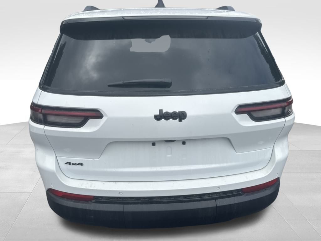 2025 Jeep Grand Cherokee Altitude X photo 13