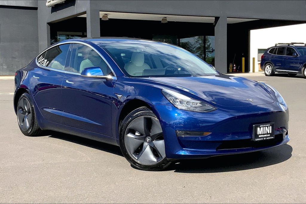 2019 Tesla Model 3 Base