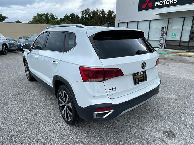 2022 Volkswagen Taos SE photo 4