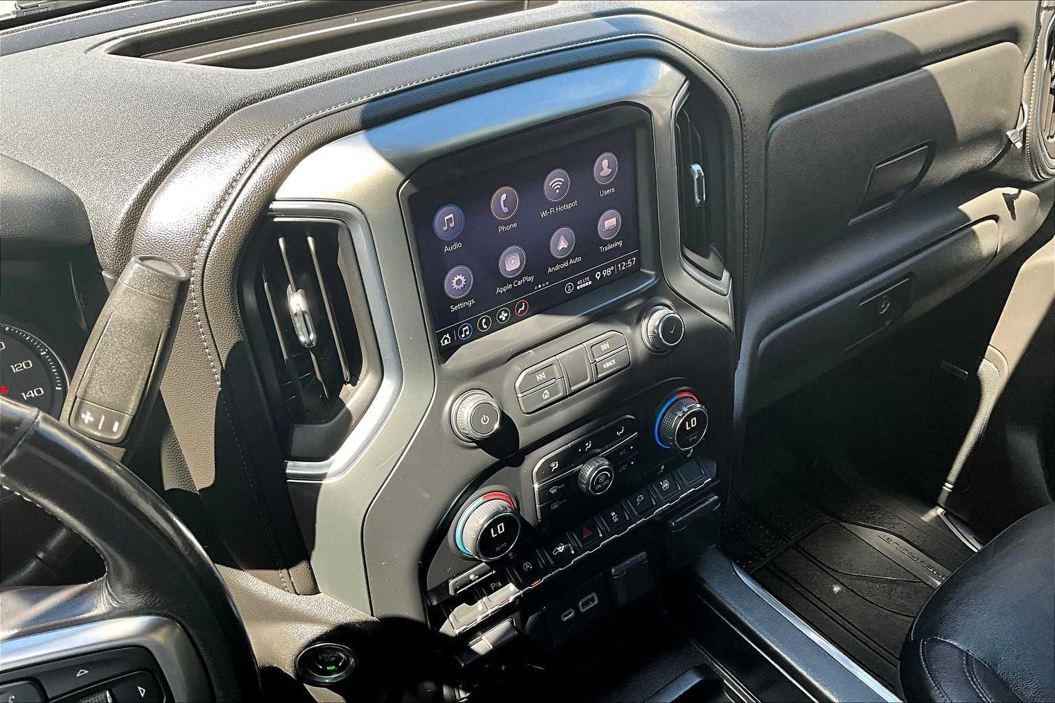 2020 Chevrolet Silverado 1500 RST photo 6