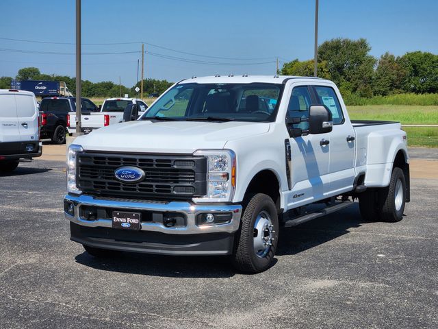 2026 Ford F-350 XL photo 4