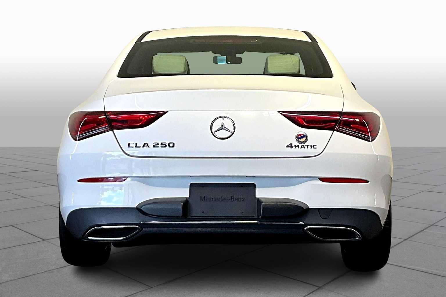 2023 Mercedes Benz CLA 250 4MATIC photo 4