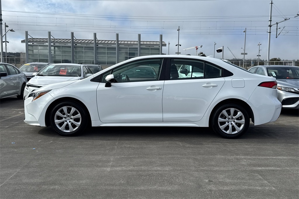 2024 Toyota Corolla LE photo 4