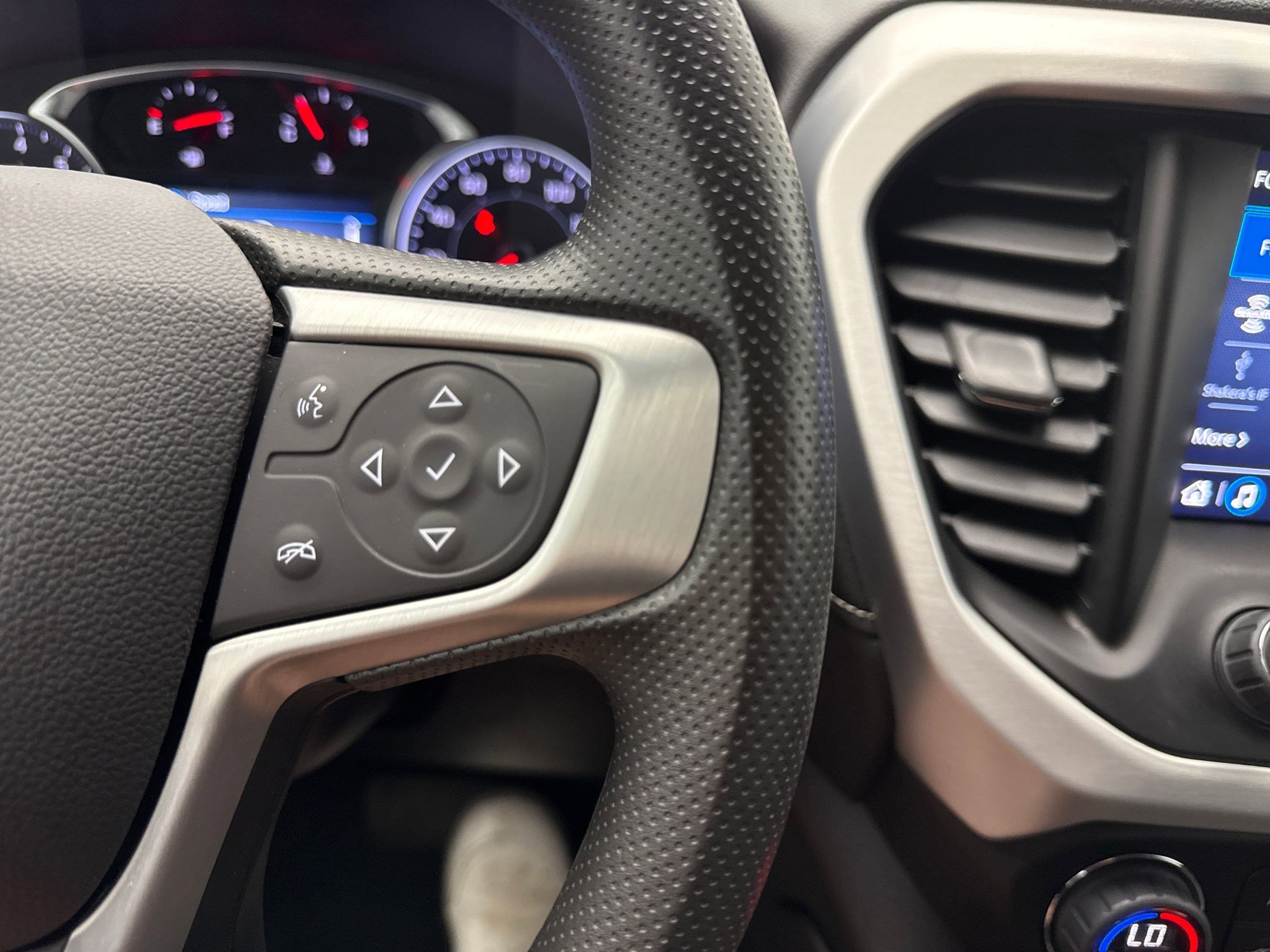 2023 Gmc Acadia SLE photo 32
