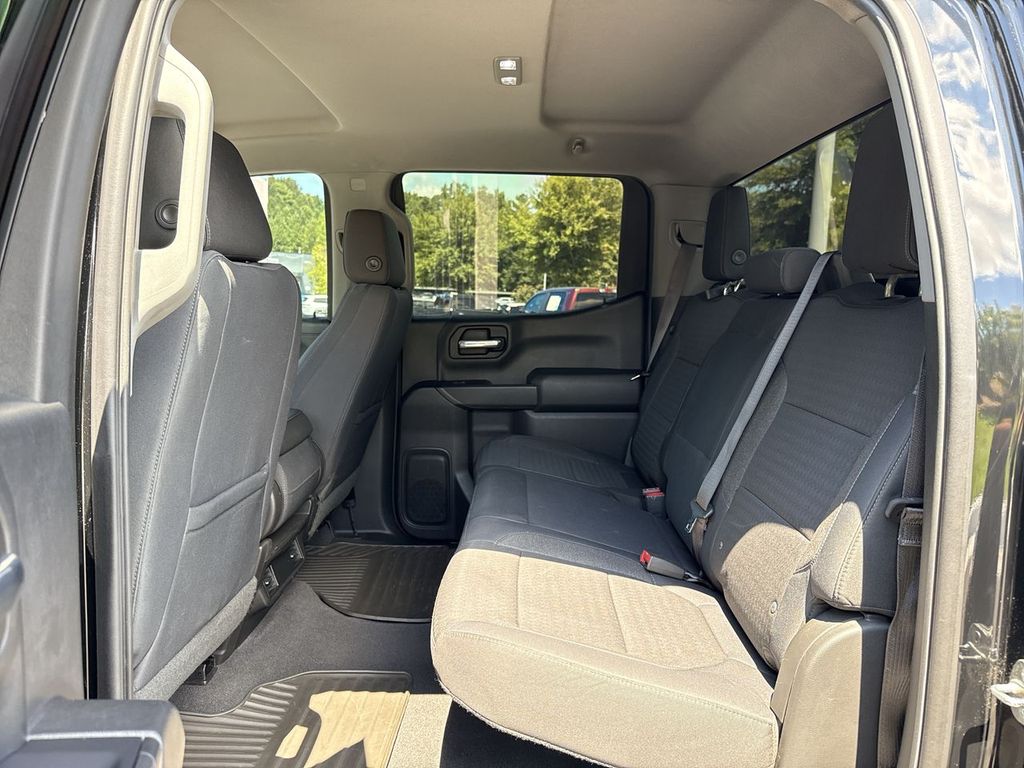 2019 Chevrolet Silverado 1500 LT photo 23