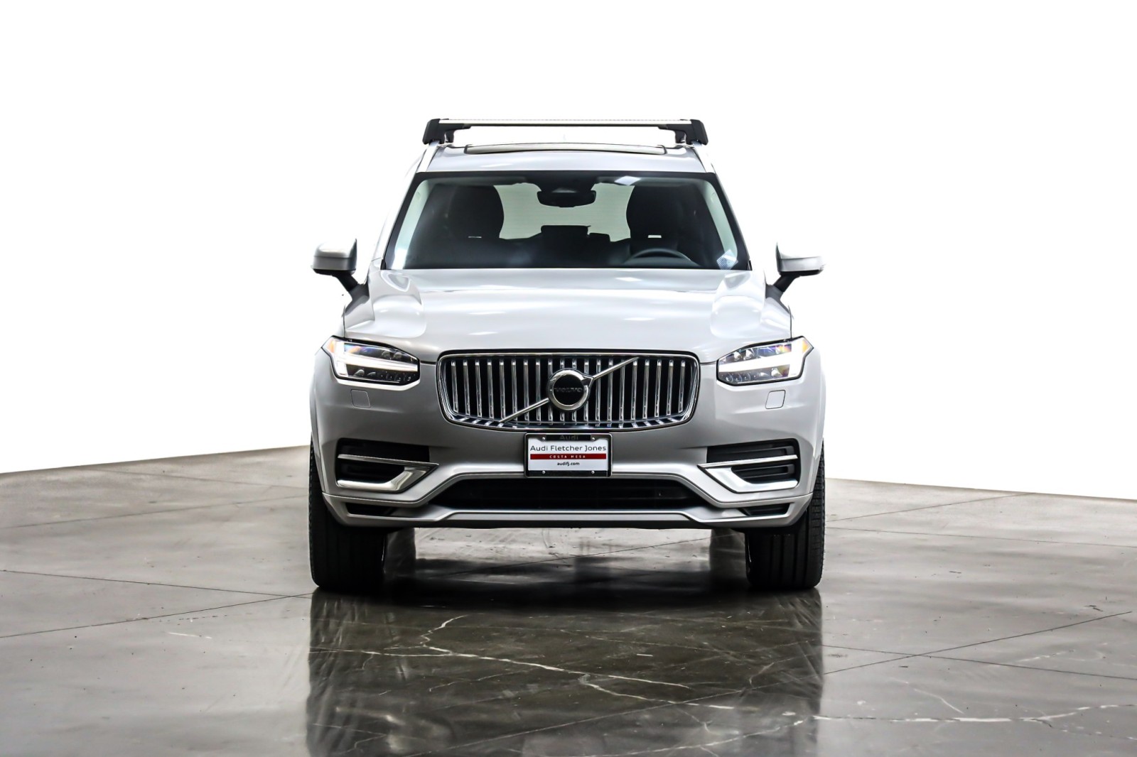 2023 Volvo XC90 Recharge T8 Core photo 2
