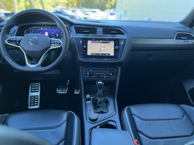 2022 Volkswagen Tiguan SEL Premium R-Line photo 4