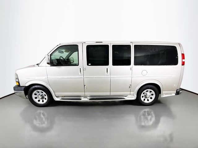 2009 Chevrolet Express 1500 photo 4