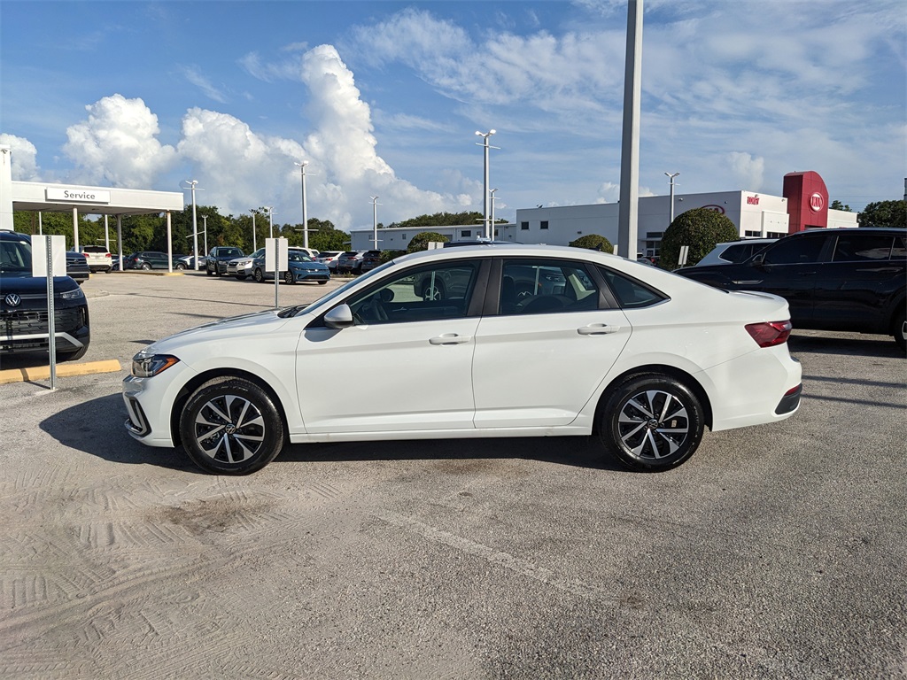 2025 Volkswagen Jetta 1.5T S photo 4