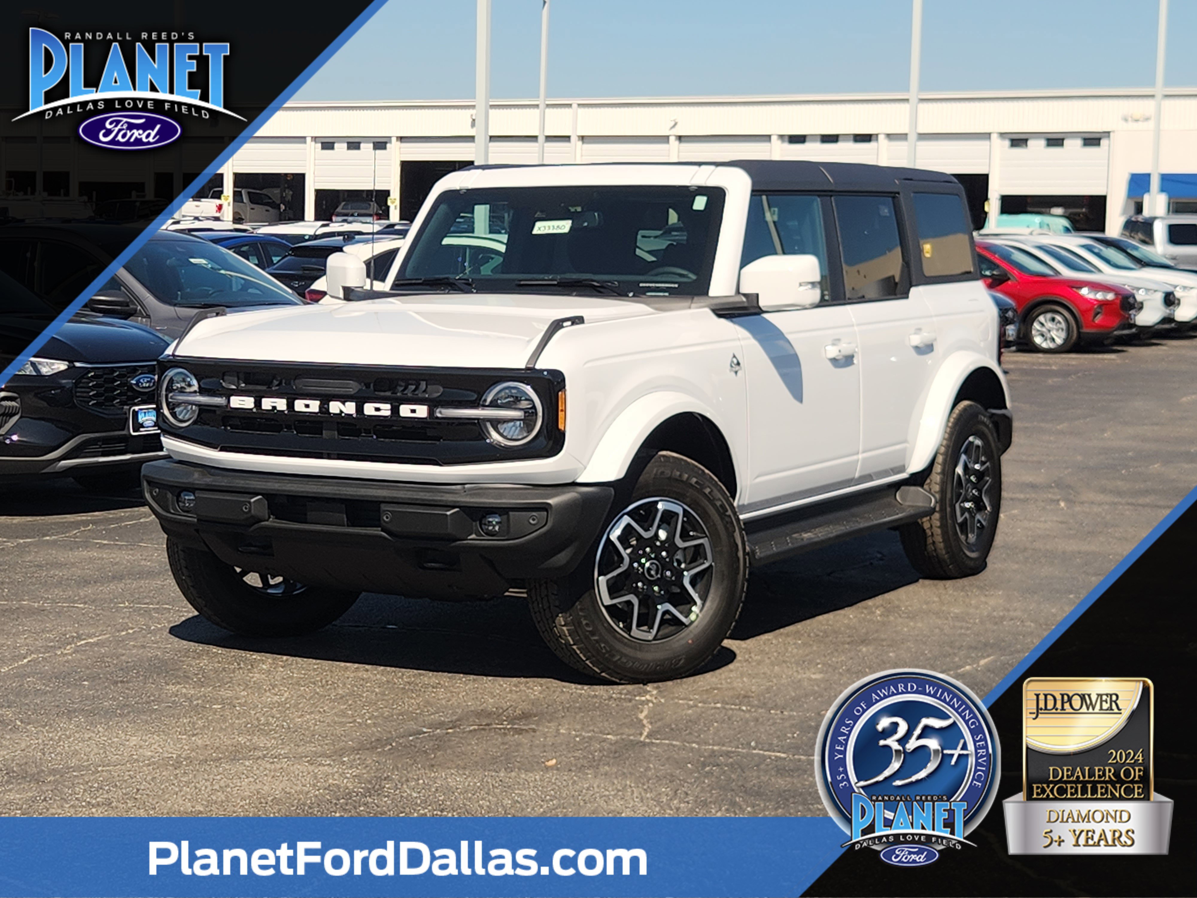 2025 Ford Bronco 4-Door Outer Banks's photo
