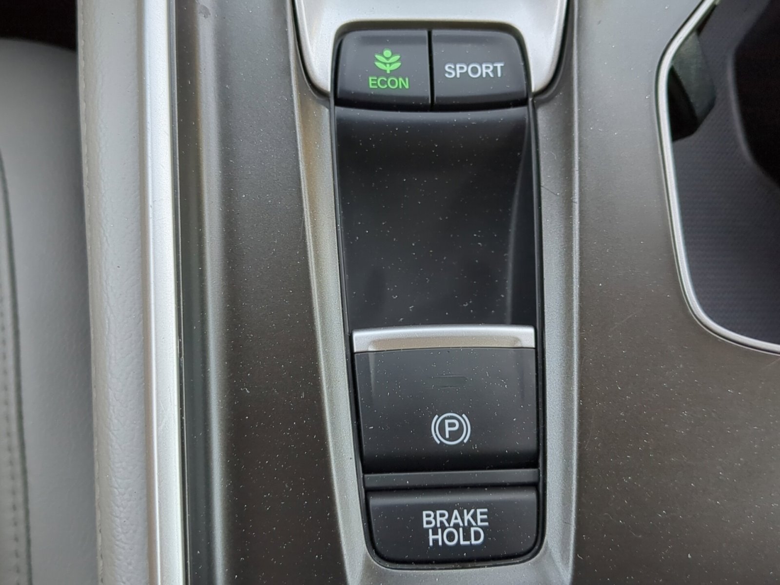 2018 Honda Accord Touring 2.0T photo 12