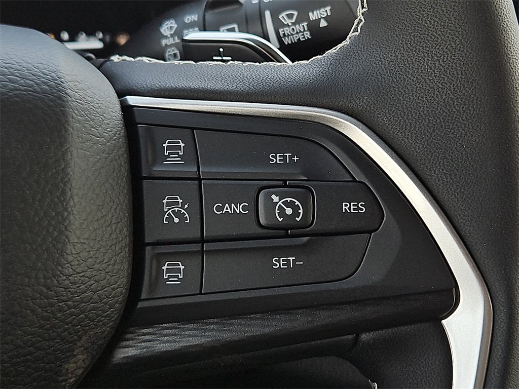 2025 Jeep Grand Cherokee Laredo X photo 15