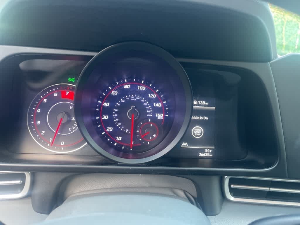 2023 Hyundai Elantra SEL photo 6