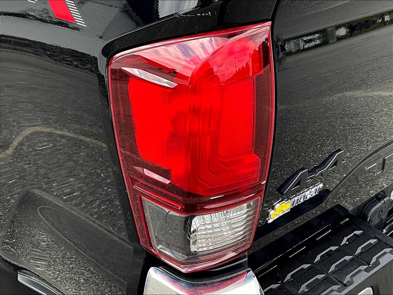 2023 Toyota Tacoma SR5 photo 33