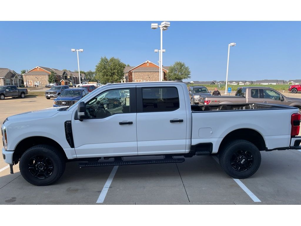 2024 Ford F-250 XL photo 4