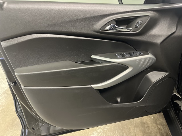 2025 Chevrolet Trax photo 21