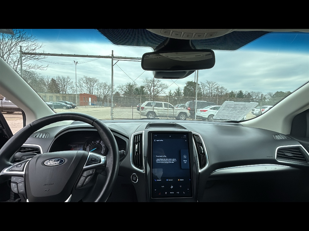 2022 Ford Edge Titanium photo 9