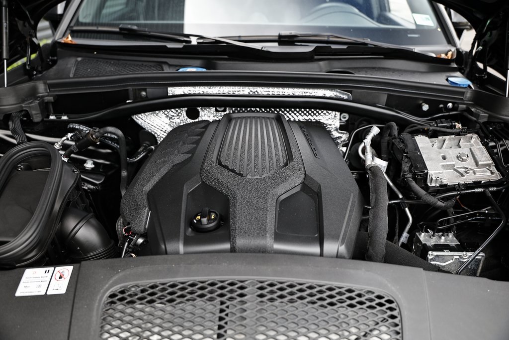 2024 Porsche Macan S photo 33