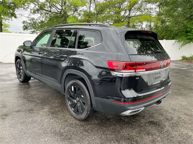 2025 Volkswagen Atlas SE Technology photo 10