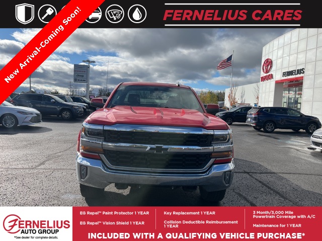 2018 Chevrolet Silverado 1500 LT photo 2