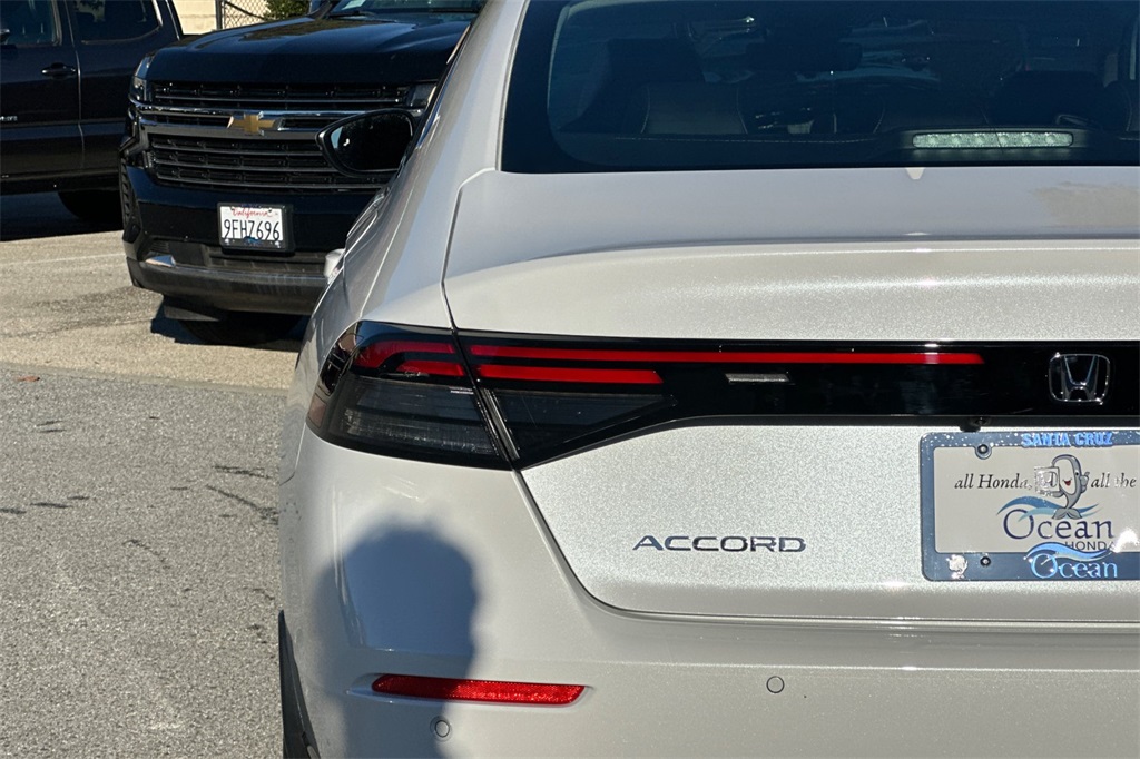 2025 Honda Accord Hybrid Touring photo 22