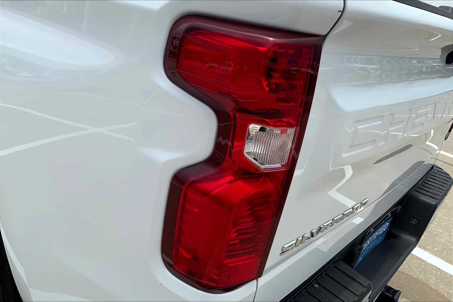 2024 Chevrolet Silverado 1500 LT photo 25