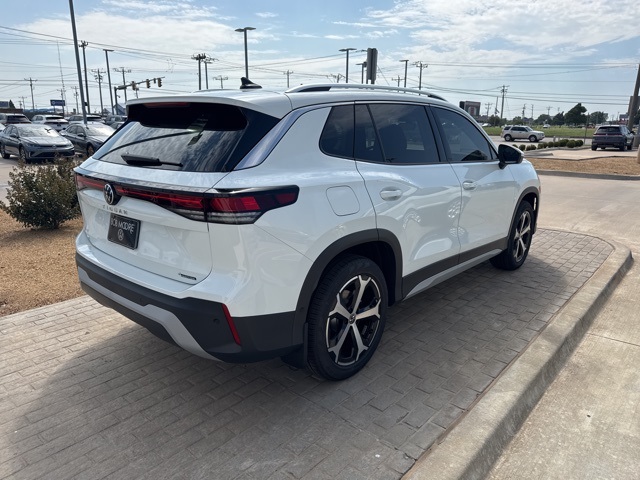 2025 Volkswagen Tiguan SE photo 4