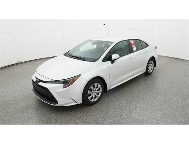 2026 Toyota Corolla LE's photo
