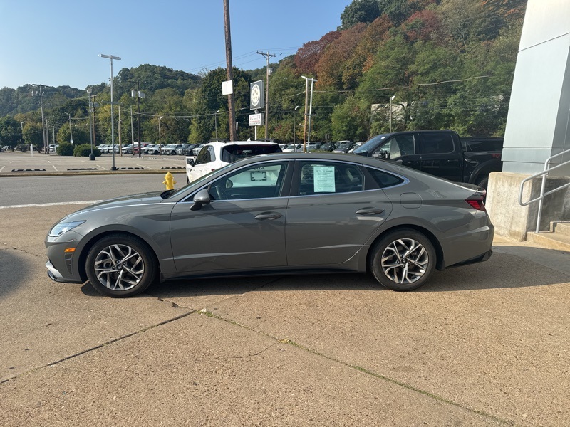 2022 Hyundai Sonata SEL photo 4