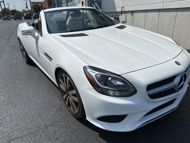 2017 Mercedes Benz SLC 300 photo 2