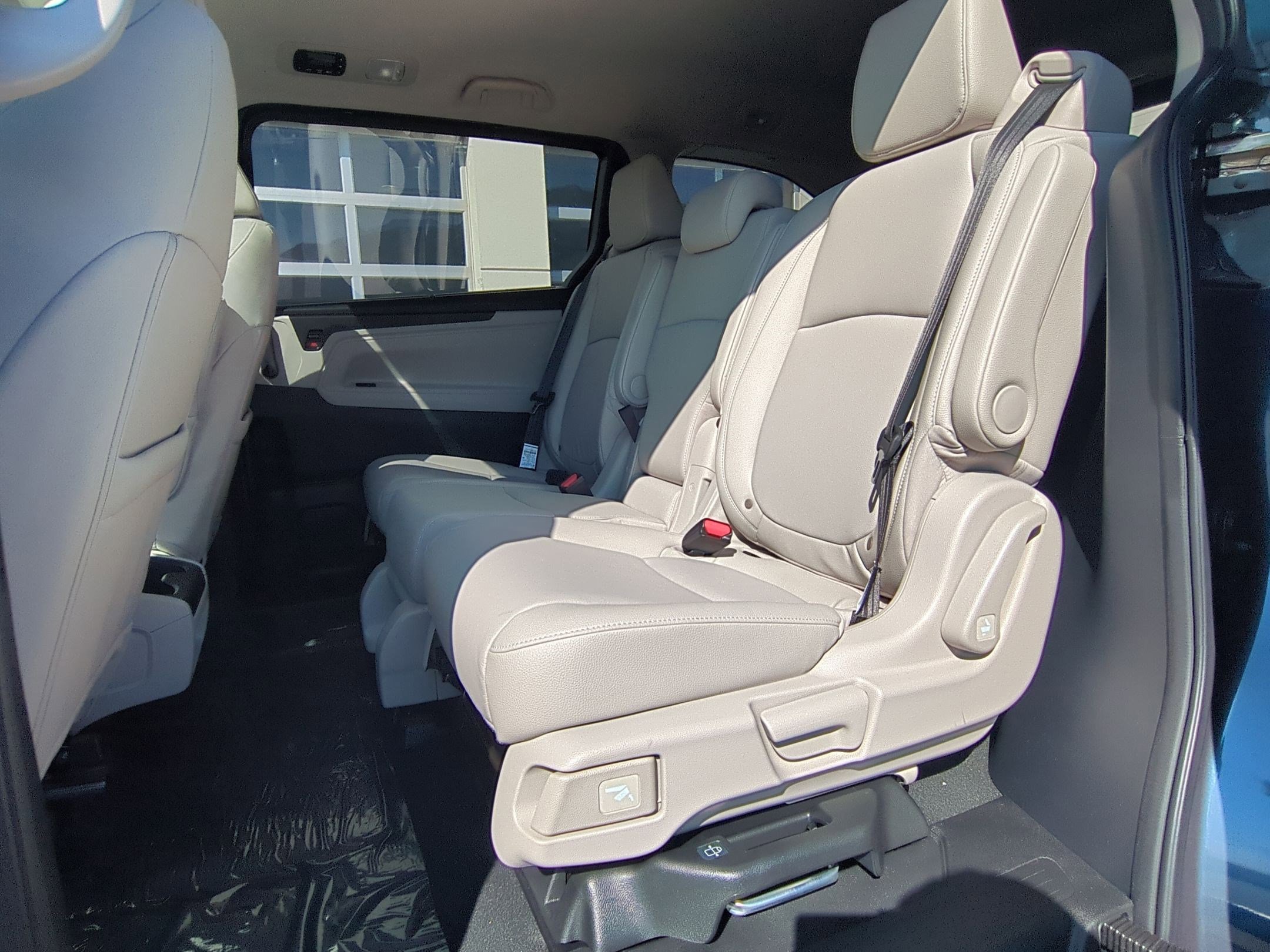 2026 Honda Odyssey EX-L photo 13