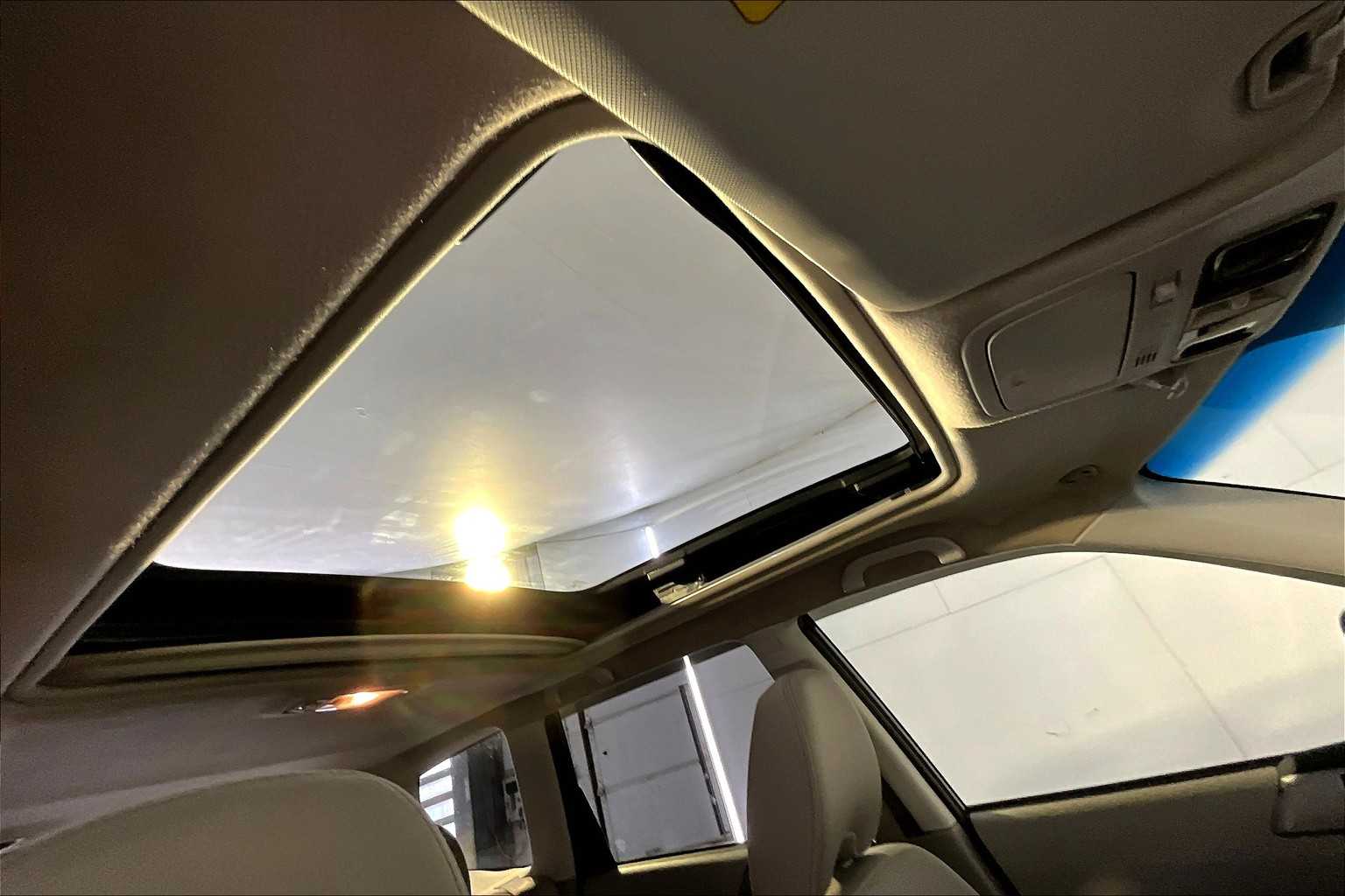 2012 Subaru Forester 2.5X Premium photo 13