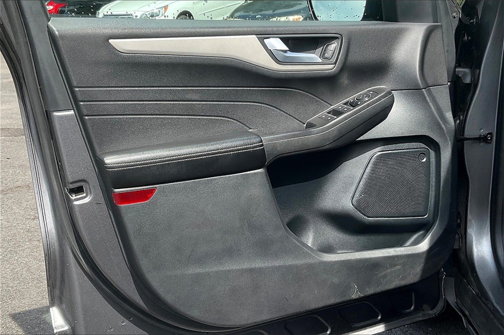 2021 Ford Escape SE photo 9
