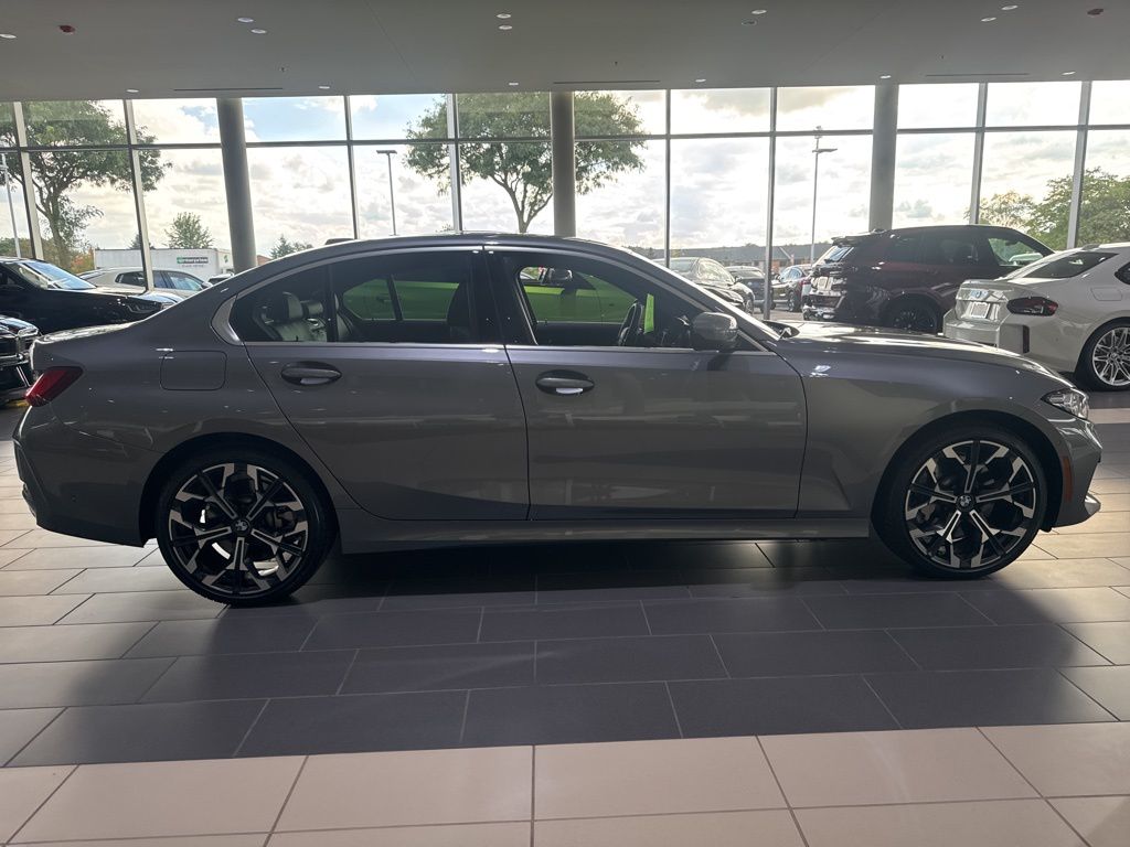 2025 Bmw 330i xDrive photo 4